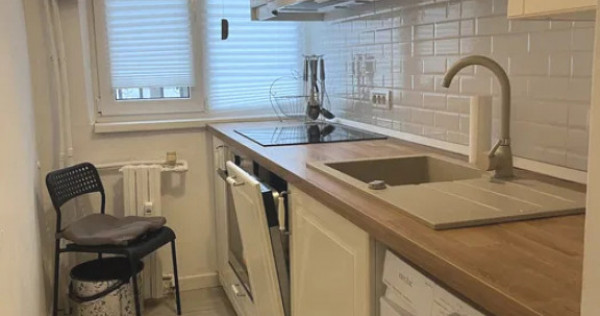 Apartament de v&acirc;nzare, &icirc;n zona Casa de Cultură, Constanț