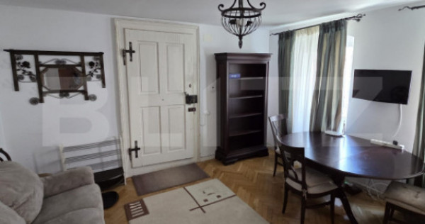 Apartament cu 2 camere de &icirc;nchiriat &ndash; Centrul Vechi Braș