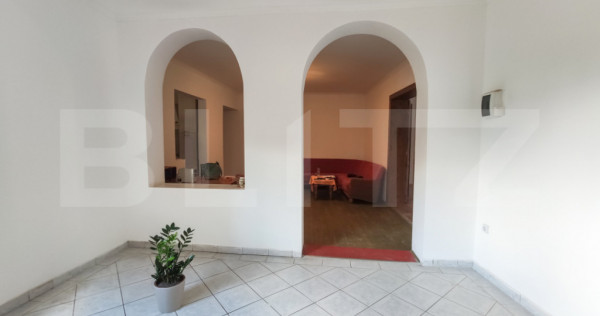 Casa 288 mp, teren 598 mp, 5 camere, renovata, zona Centrala