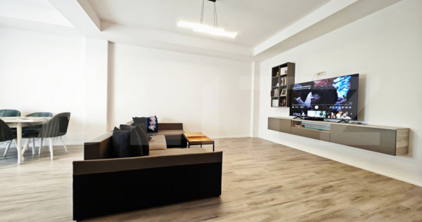 Apartament de 75 mp, bloc nou, dressing, parcare