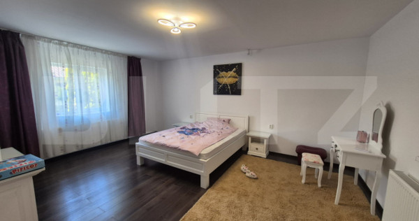 Casa cu 3 camere de , 200 mp, teren 3286 mp, localitatea Jan