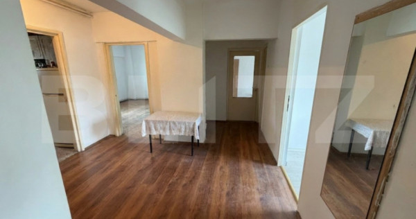 Apartament 4 camere, 88 mp, zona Careiului
