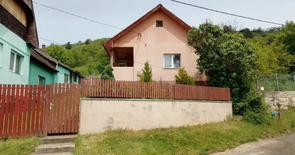 Casă de v&acirc;nzare &icirc;n Suceagu, Cluj