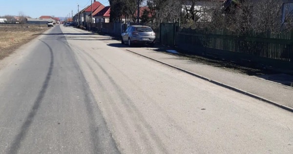 Vand teren intravilan, construibil, utilitati, Lunca Calnicului