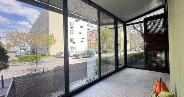 Spatiu comercial in cartierul Tractorul &ndash; 2 studiouri i...