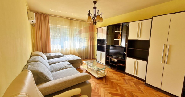 &Icirc;nchiriere apartament 3 camere, Micalaca, Arad