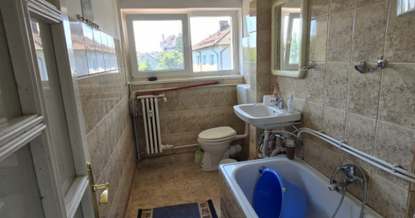 Apartament 1 cameră, central &ndash; Blocurile Nemțești, Piat