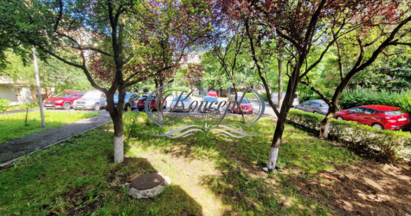 Apartament spatios cu parcare in apropiere de Golden Tulip