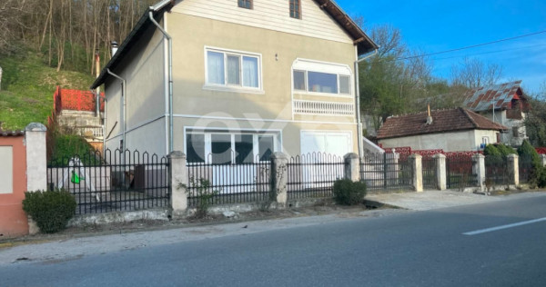 ???? Casă P+E și Spațiu Comercial &ndash; Centru Manga, Comun