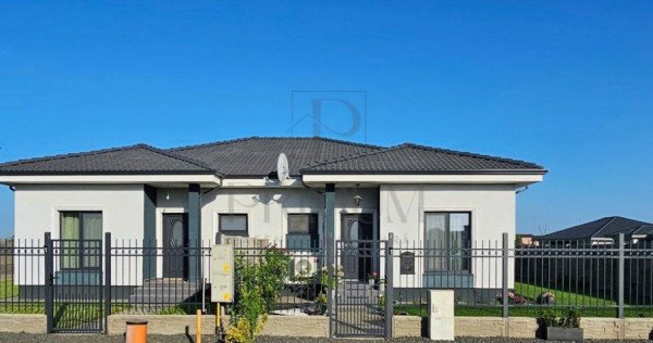 Duplex pe parter - teren foarte mare - zona excelenta -foart