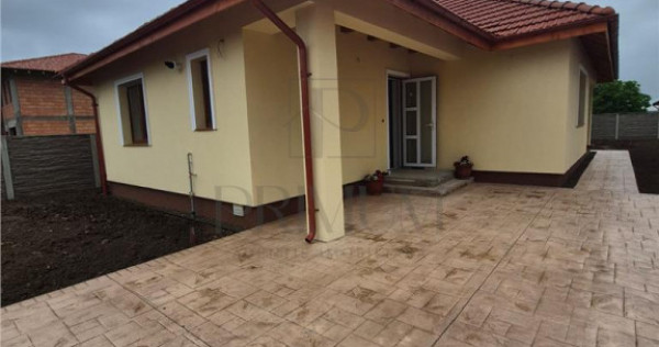 GHIRODA, CASA 3 CAMERE, 2 DORMITOARE BUCATARIE INCHISA