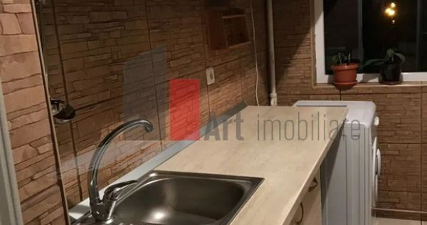 V&acirc;nzare apartament 3 camere Bd. Obregia - Turnu Măgurele