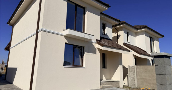 Duplex despartit prin C.T.- dormitor la parter - canalizare