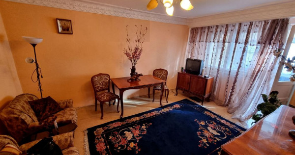Km 4-5 piata-apartament 3 camere decomandat