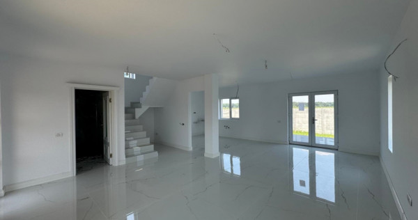 Casa 4 camere Pantelimon, individuala, 3 bai, 325mp teren