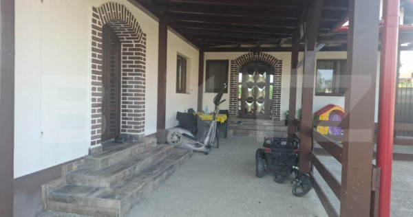 Casa de vanzare, 126 mp, zona Dragomiresti