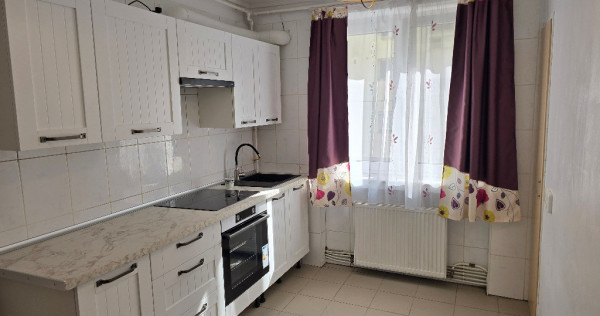 Inchiriez apartament de 3 cam Deva, Imp.Traian, et 2, prima inchiriere