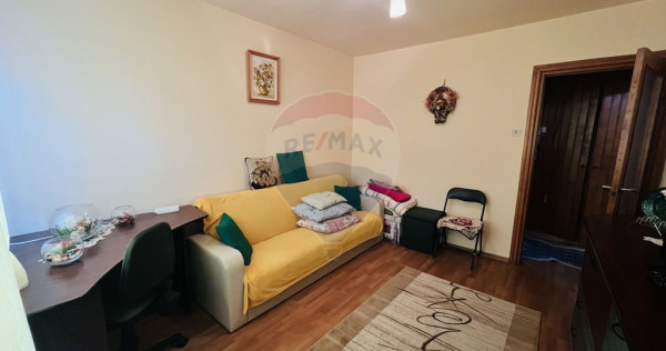 Apartament cu 2 camere de v&acirc;nzare &icirc;n zona Rogerius