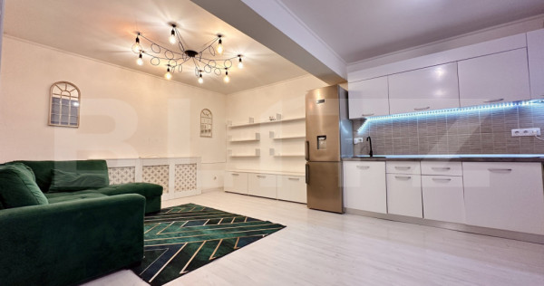 Apartament de vanzare, 3 camere, terasă 12 mp, mobilat și