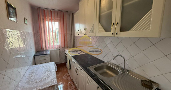 Apartament 3 camere de vanzare in Bacau