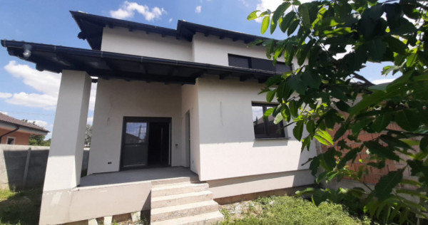 Duplex cu 4 camere de vanzare in localitatea Bucovat