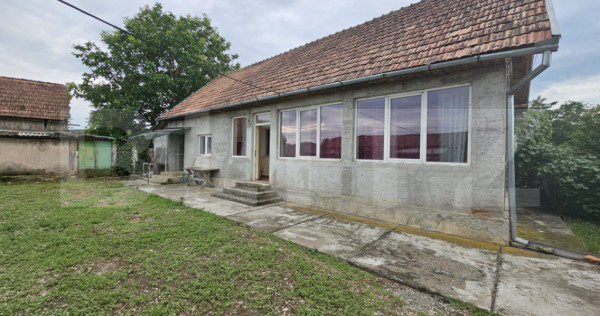 Casă de vanzare, 94 mp, teren intravilan 2.698 mp, Cisteiu
