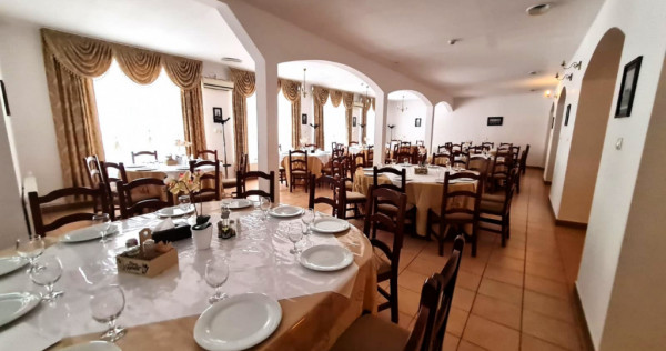 Pensiune cu 67 locuri de cazare, zona Curmatura