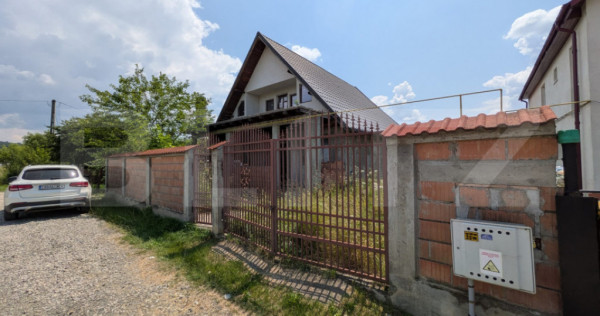 Casa semi-finisata de vanzare, 299 mp, zona Moreni
