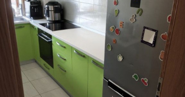 Apartament 2 camere zona TRACTORUL