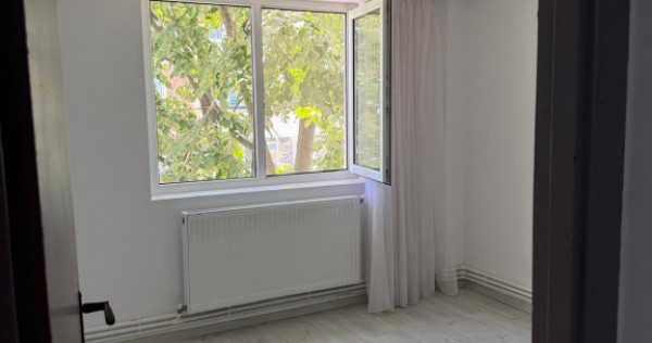 Apartament renovat 2 camere Mioritei