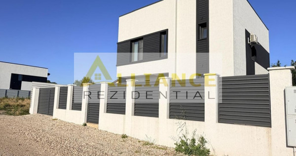 Casa Individuala - 5 camere - 2 bai - 300 mp teren