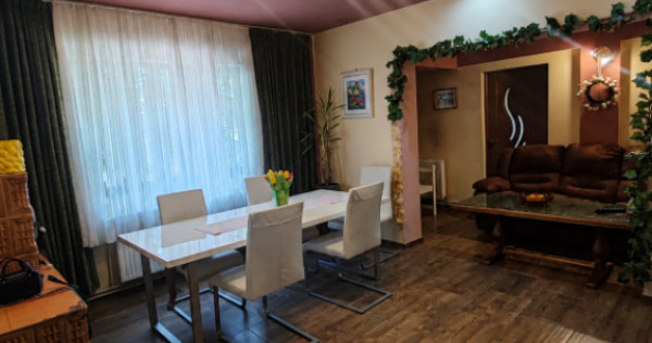 Casă individuală, 170 mp, curte 683 mp, zona Orasul Vechi