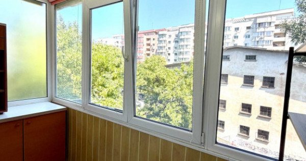 Vitan mall etaj 3 din 4 vlaicu voda