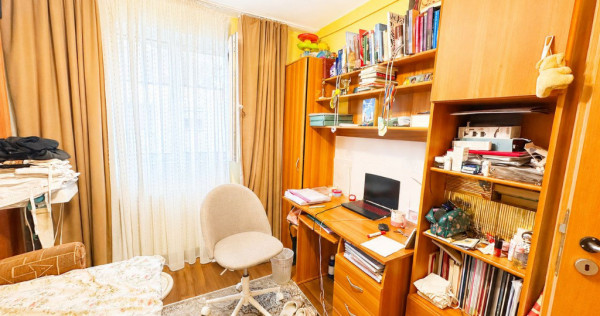 Apartament de 2 cmere zona NOUA