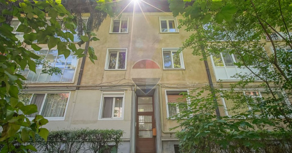 Apartament 2 camere decomandat, str. Crișana, langă Pia...