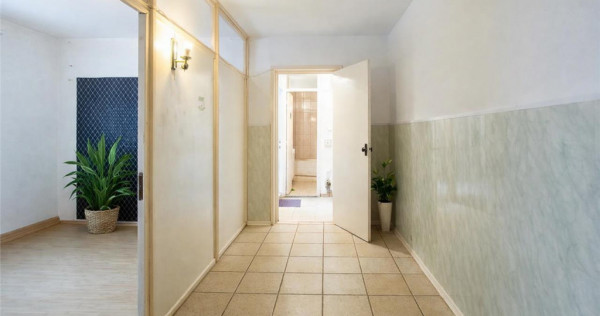 FILM! Targu Secuiesc,2 camere,partial renovat,recomandat:loc