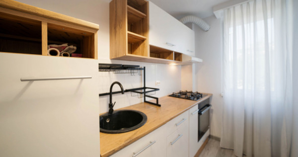 Bloc reabilitat*65 mp*etaj 2*2 balcoane*boxă proprie*Spital