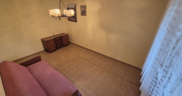 Apartament 2 camere Grivitei,decomandat,etaj 3,77000 Euro