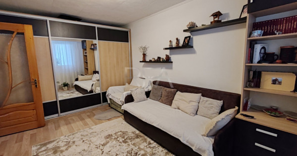 Apartament 2 camere, decomandat/ Lujerului