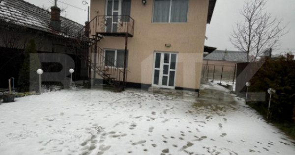 Casa de vanzare, 105 mp, zona Cazaci/Nucet