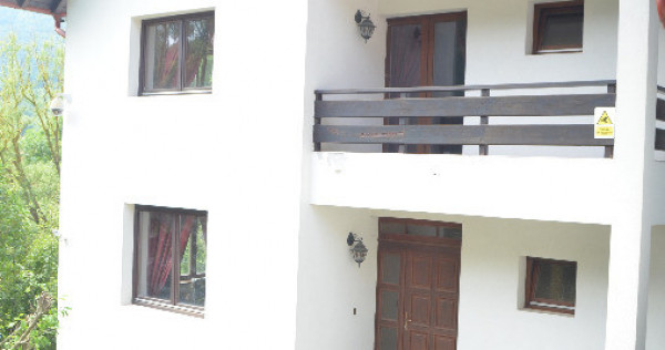 Busteni-Vila de vacanta ,amplasament special