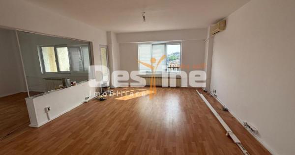 Zona Piața Alba Iulia | Spațiu / Apartament 3 Camere (7...