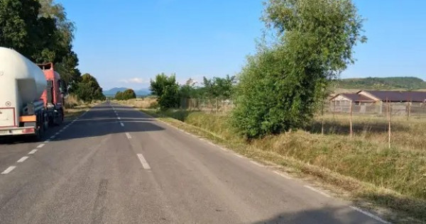 Teren de vanzare