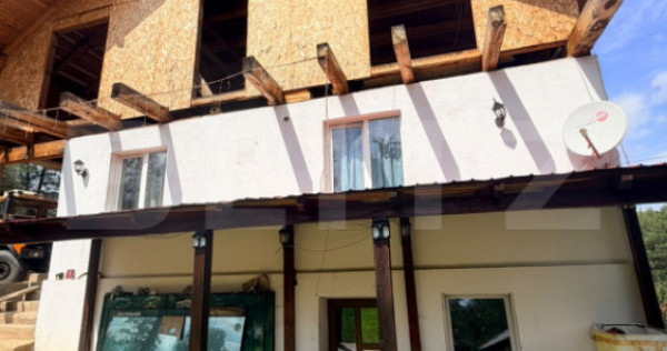 Casă de v&acirc;nzare &icirc;n Predeluț &ndash; peste 2.000 mp de teren