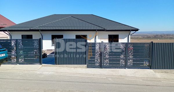 Casă Duplex TOMEȘTI | 8 camere, 280 mp utili, 2000 mp t...