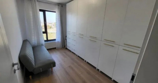 De vanzare apartament cu 3 camere, Complex Crizantema, et...