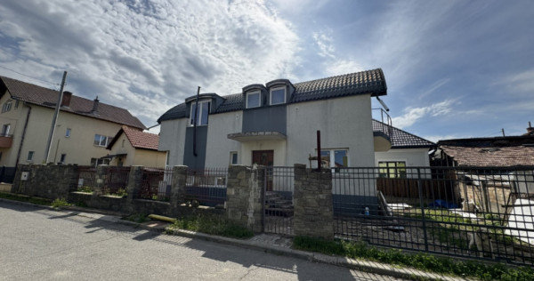 Casa individuala 17 incaperi 257 mp utili zona Someseni