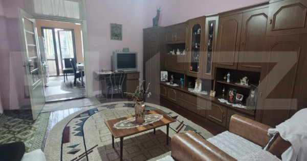 Apartament la casa de vanzare, 85 mp, zona Ultracentrala
