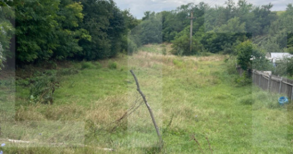 Teren intravilan 1.900 mp, zona Dorohoi