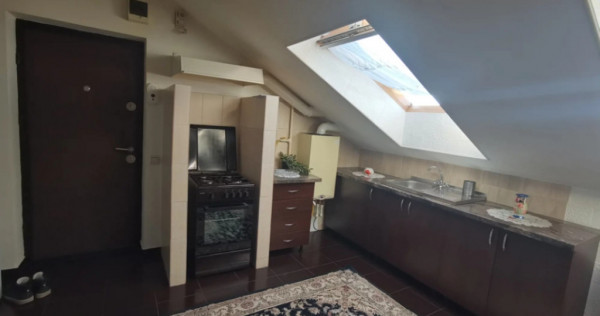 Apartament semidecomandat ,2 camere 47 mp , zona Florilor
